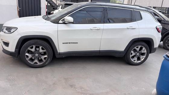 JEEP COMPASS 2.0 16V FLEX LIMITED AUTOMÁTICO JEEP COMPASS 2.0 16V FLEX LIMITED AUTOMÁTICO
